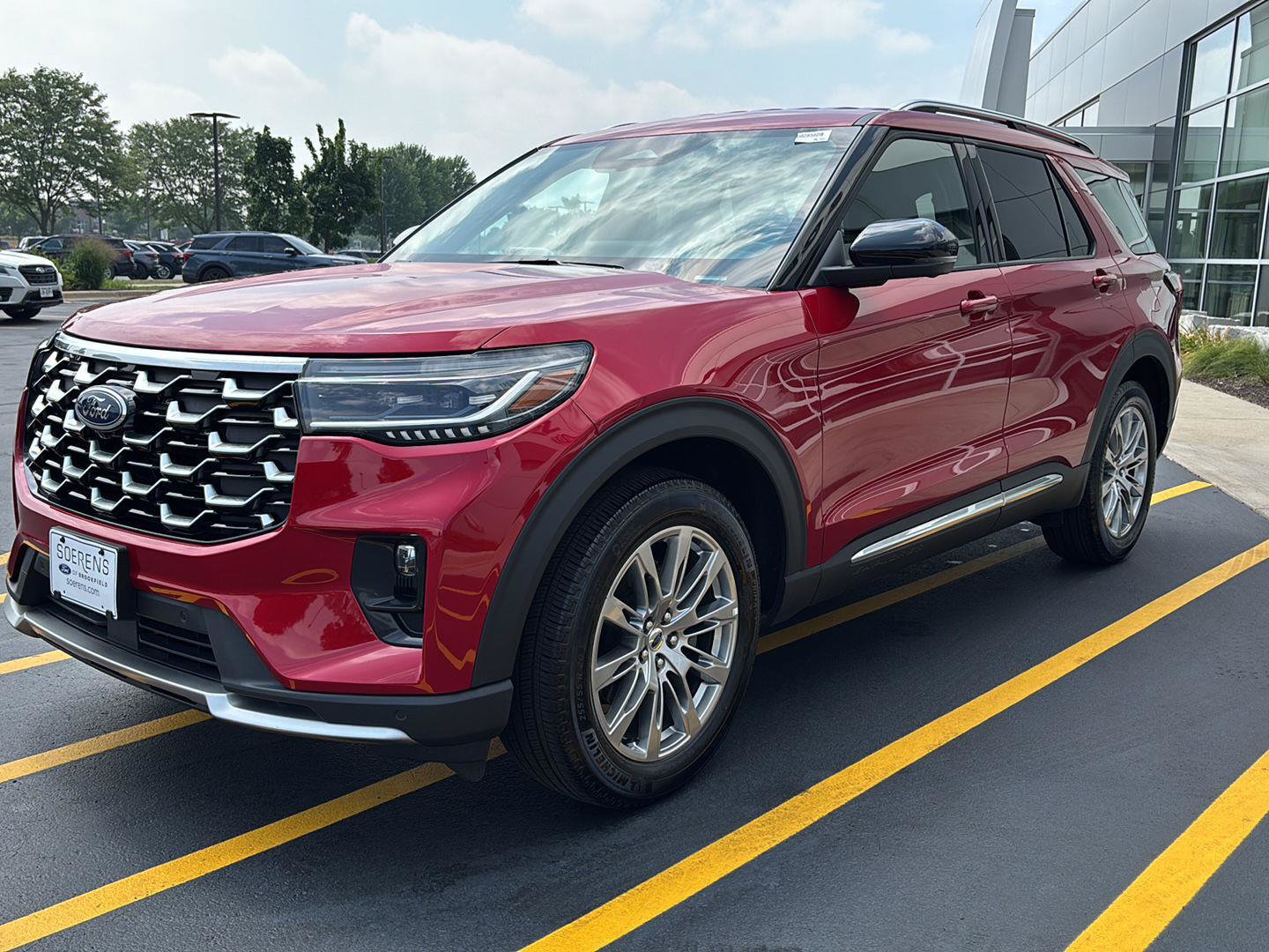 Used 2026 Ford Explorer Platinum AWD/4WD image 9