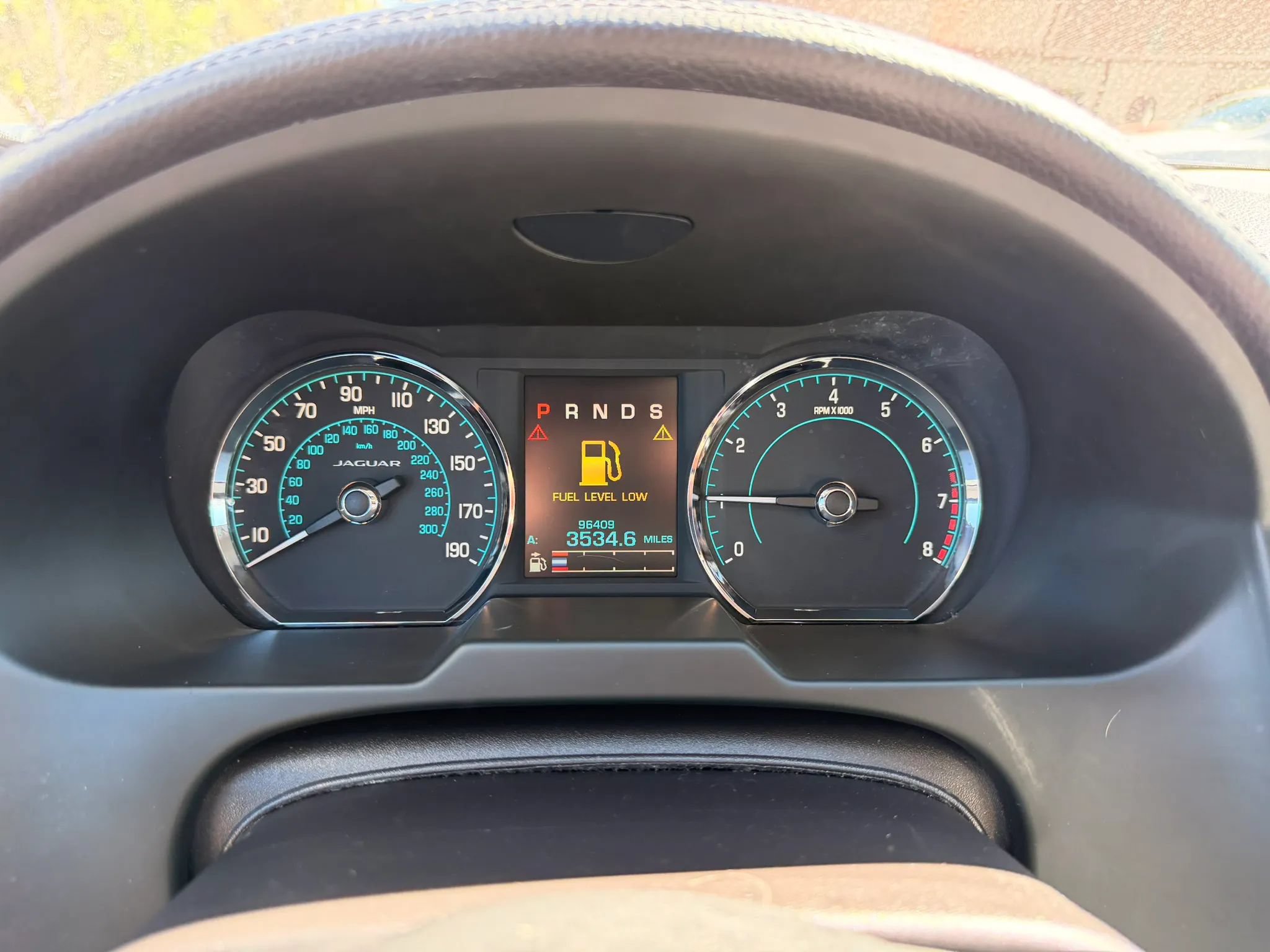 Used 2015 Jaguar XF Premium RWD image 12