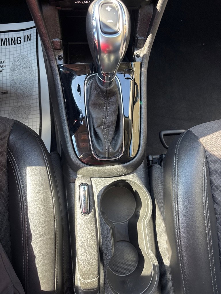 Used 2021 Buick Encore Preferred image 23