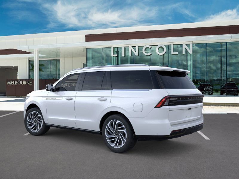 New 2025 Lincoln Navigator Reserve image 4