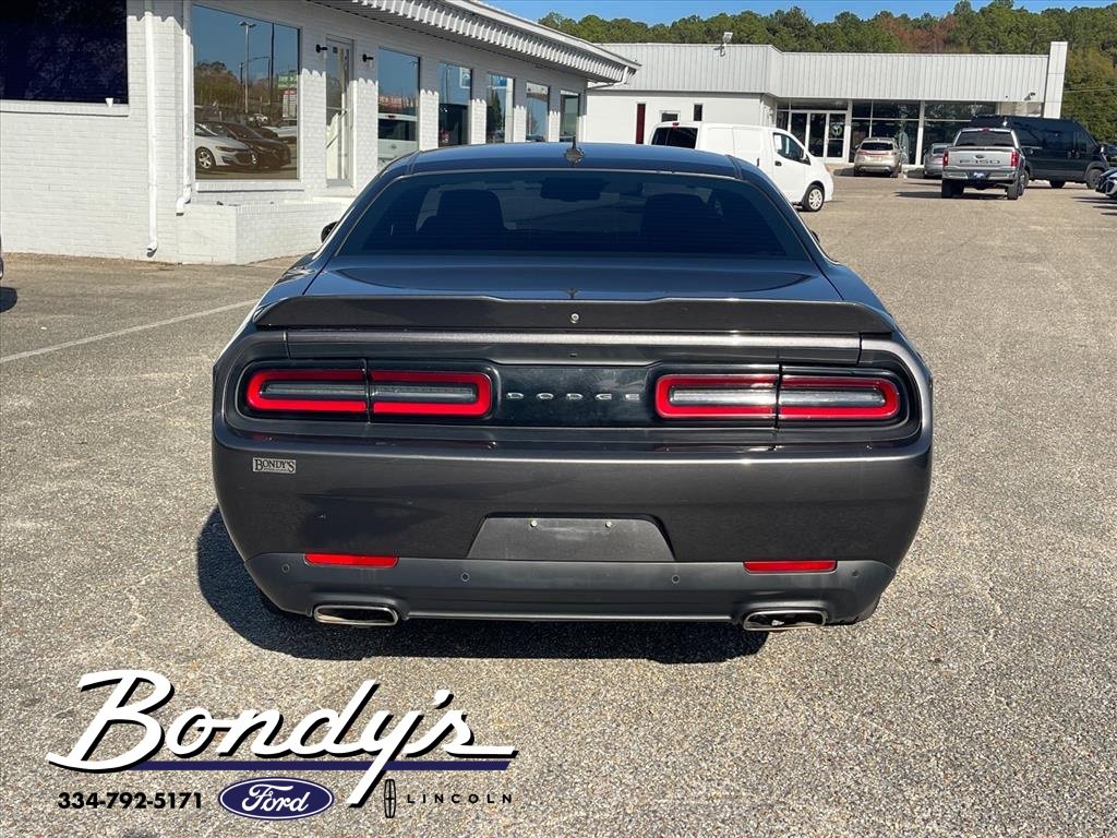 Used 2019 Dodge Challenger SXT w/ Plus Package image 13