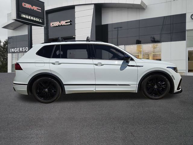 Used 2022 Volkswagen Tiguan SE R-Line AWD/4WD image 26