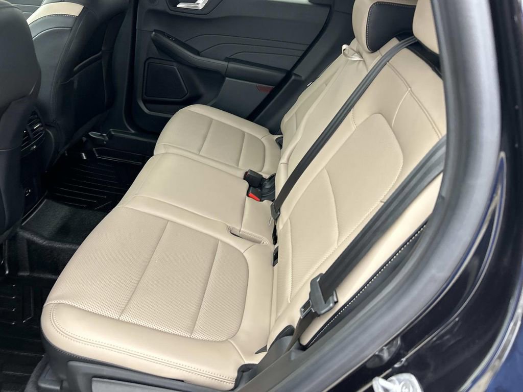 Used 2021 Ford Escape SEL w/ Technology Package image 21