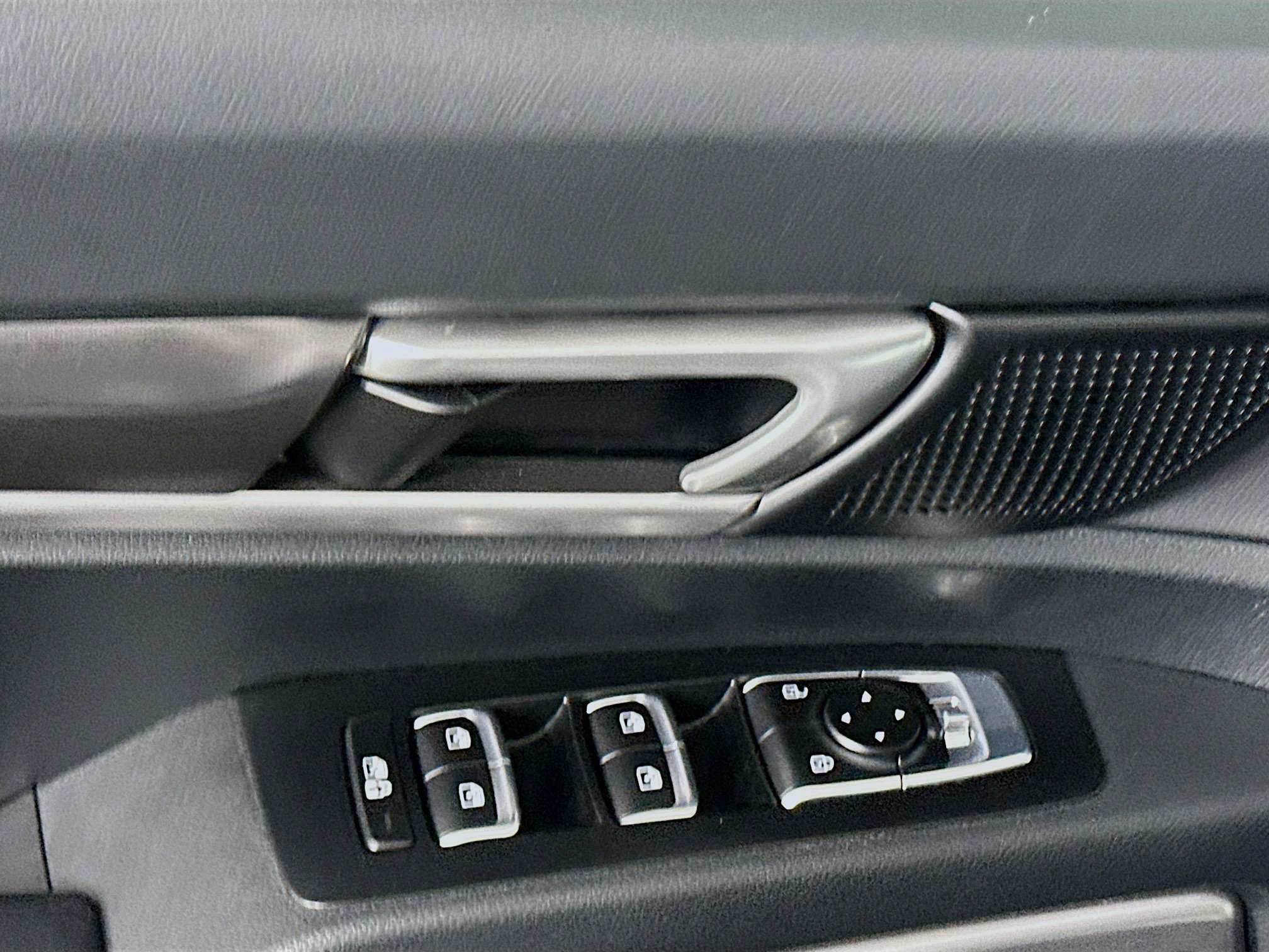 Used 2025 Kia Telluride S image 15