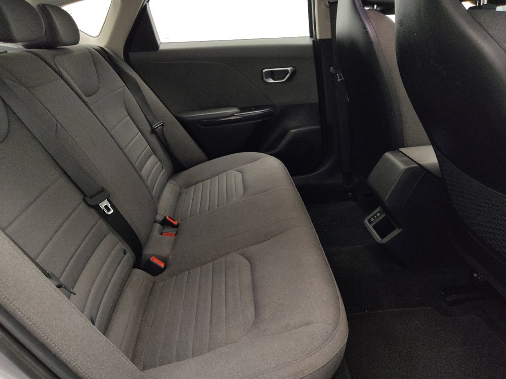 Used 2025 Kia K4 EX FWD image 21
