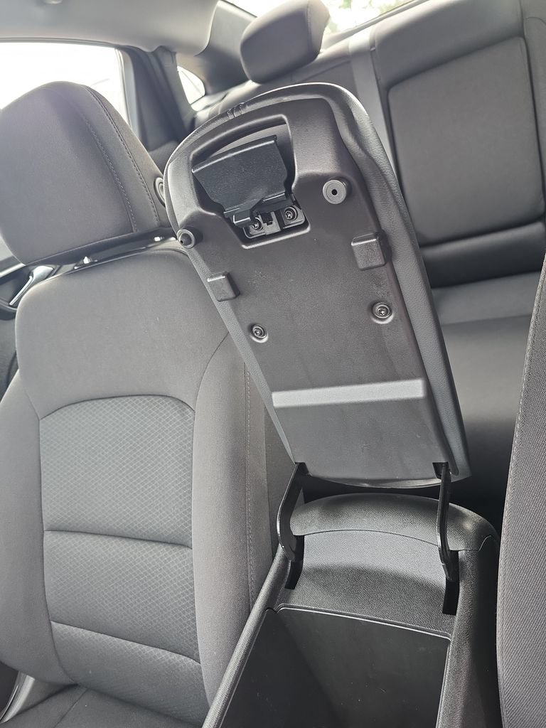 Used 2024 Chevrolet Malibu LT FWD image 23
