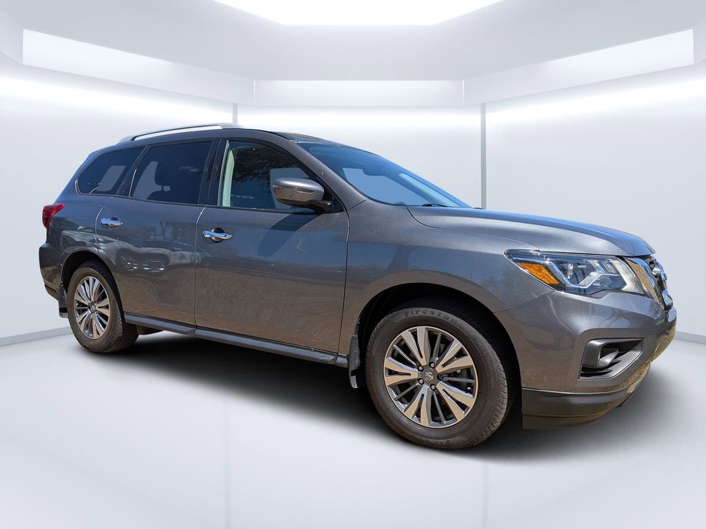 Used 2020 Nissan Pathfinder SV FWD image 1