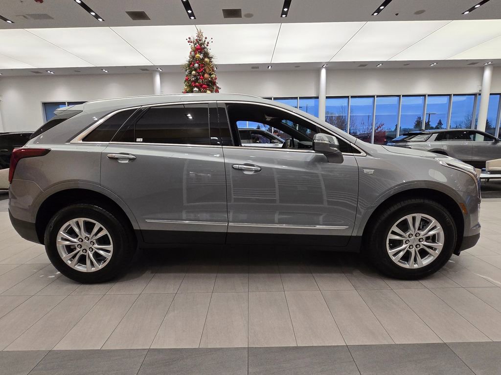New 2025 Cadillac XT5 Luxury image 6