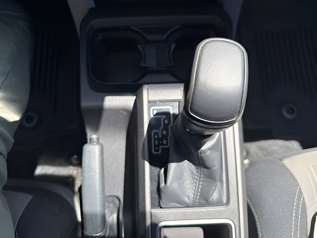 Used 2023 Toyota Tacoma TRD Off-Road AWD/4WD image 30