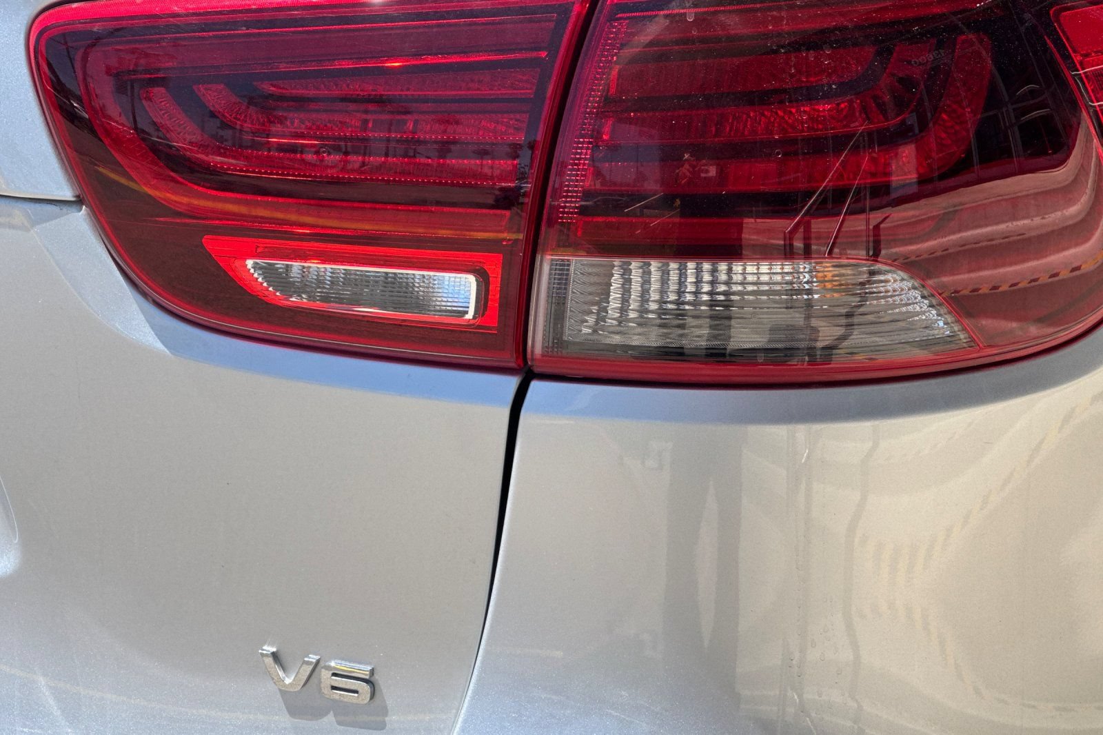 Used 2020 Kia Sorento S FWD image 28