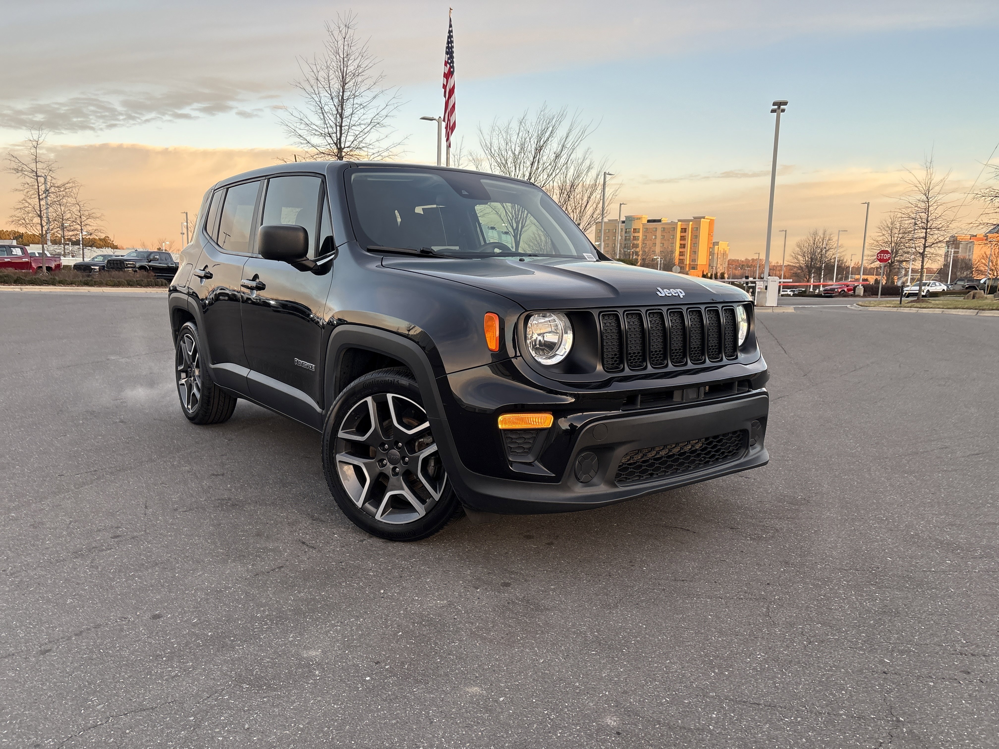 Used 2021 Jeep Renegade Sport image 2