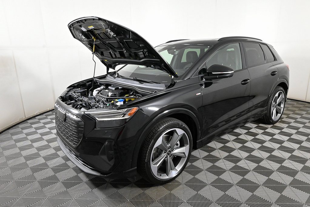 New 2025 Audi Q4 e-tron Prestige image 33