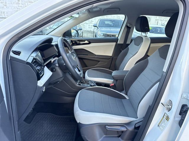 Used 2025 Volkswagen Taos S AWD/4WD image 18