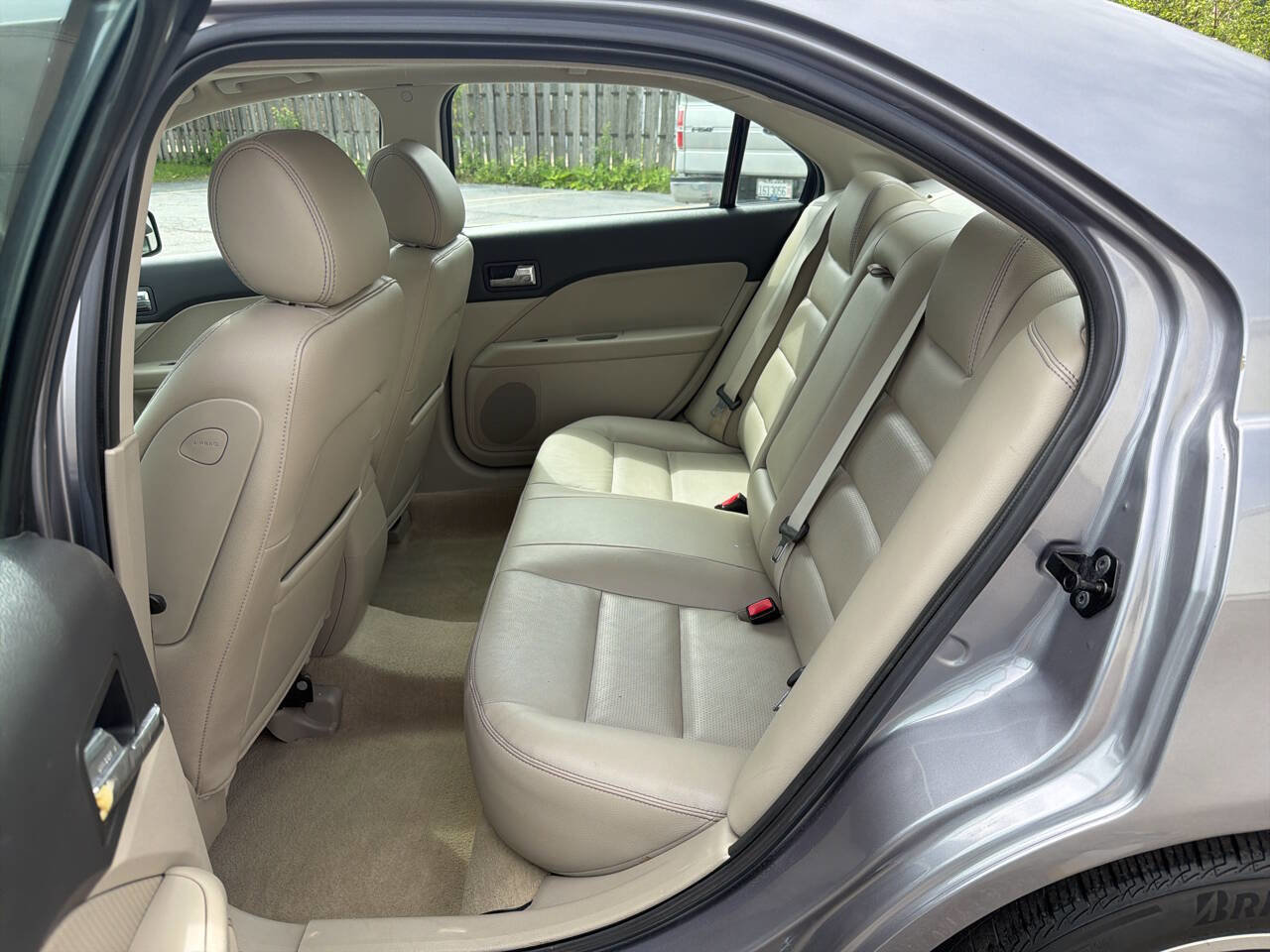 Used 2006 Ford Fusion SEL FWD image 25