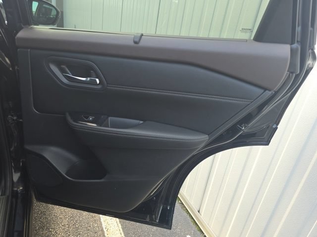 Used 2023 Nissan Rogue SL w/ SL Premium Package AWD/4WD image 23