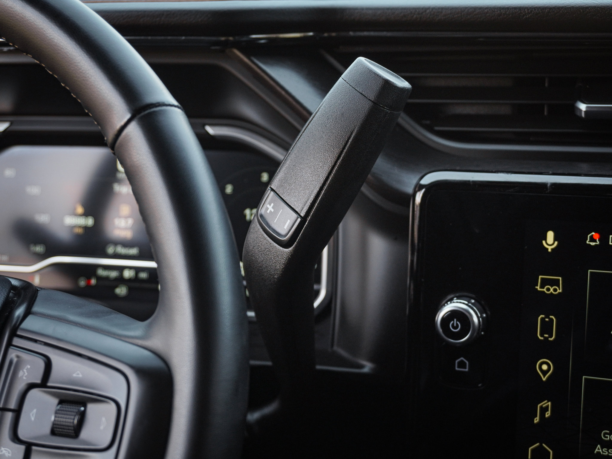 Used 2024 GMC Sierra 2500 AT4 image 26