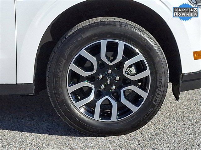 Used 2024 Ford Maverick Lariat image 12