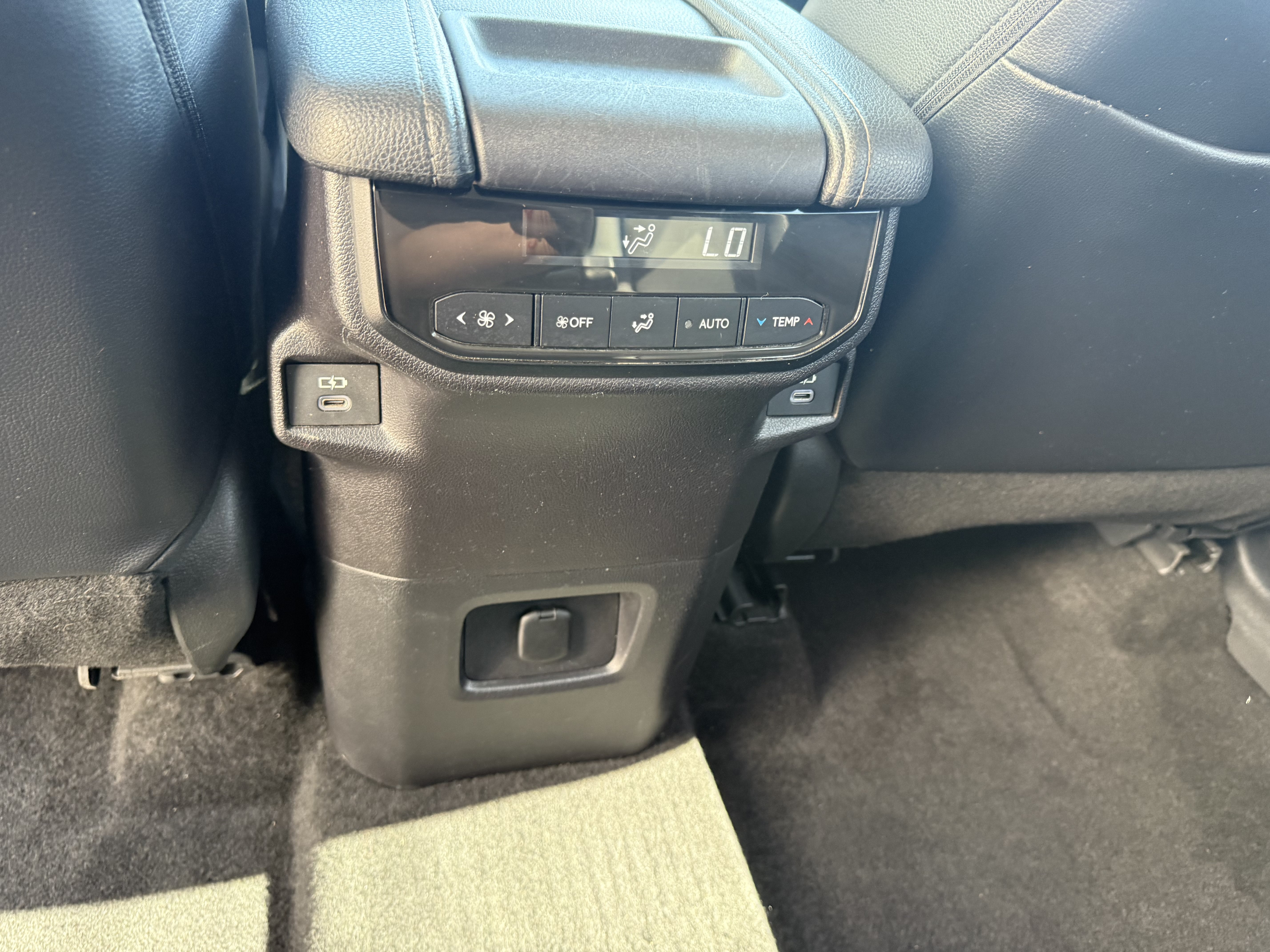 Certified 2024 Toyota Grand Highlander AWD image 25