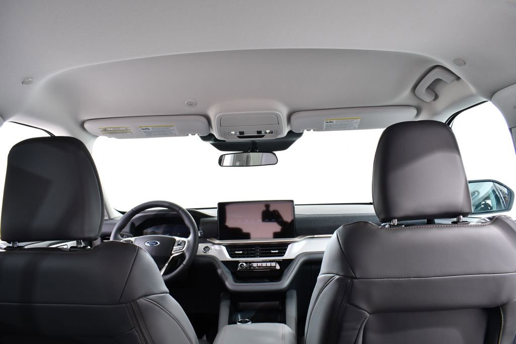 New 2026 Ford Explorer Active w/ Active Comfort Package image 17