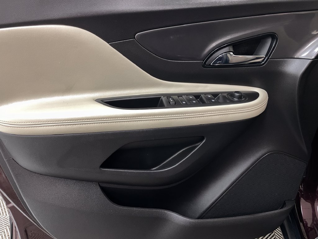 Certified 2018 Buick Encore Preferred FWD image 21