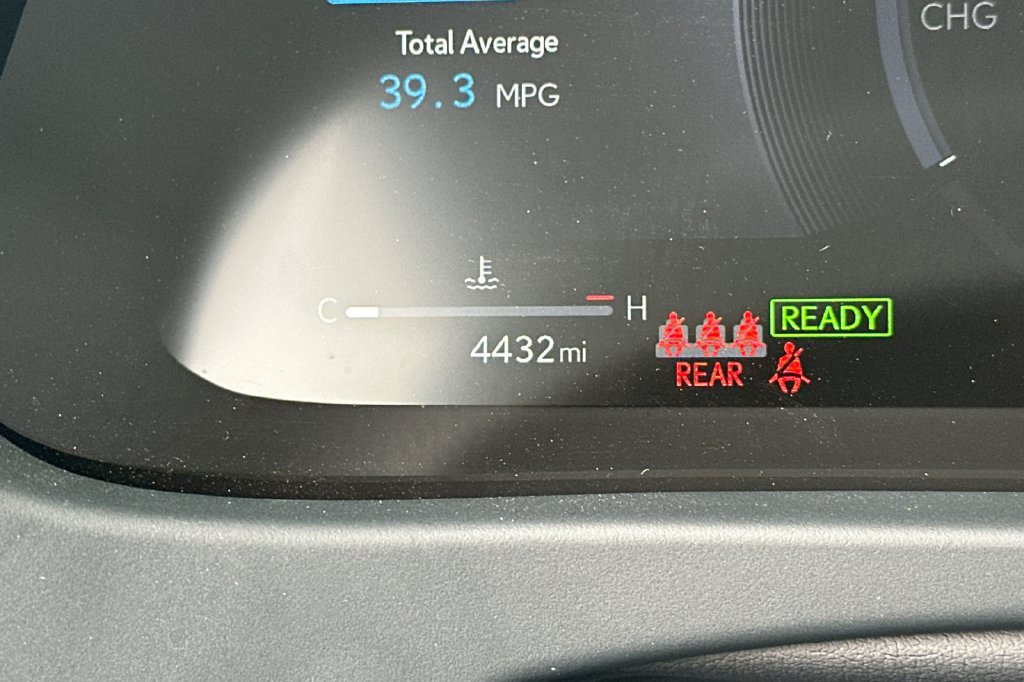 Used 2026 Lexus UX 300h FWD w/ Accessory Package (Z1) image 30