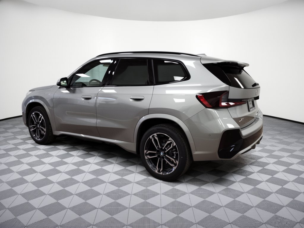 Used 2026 BMW X1 xDrive28i w/ Technology Package AWD/4WD image 3