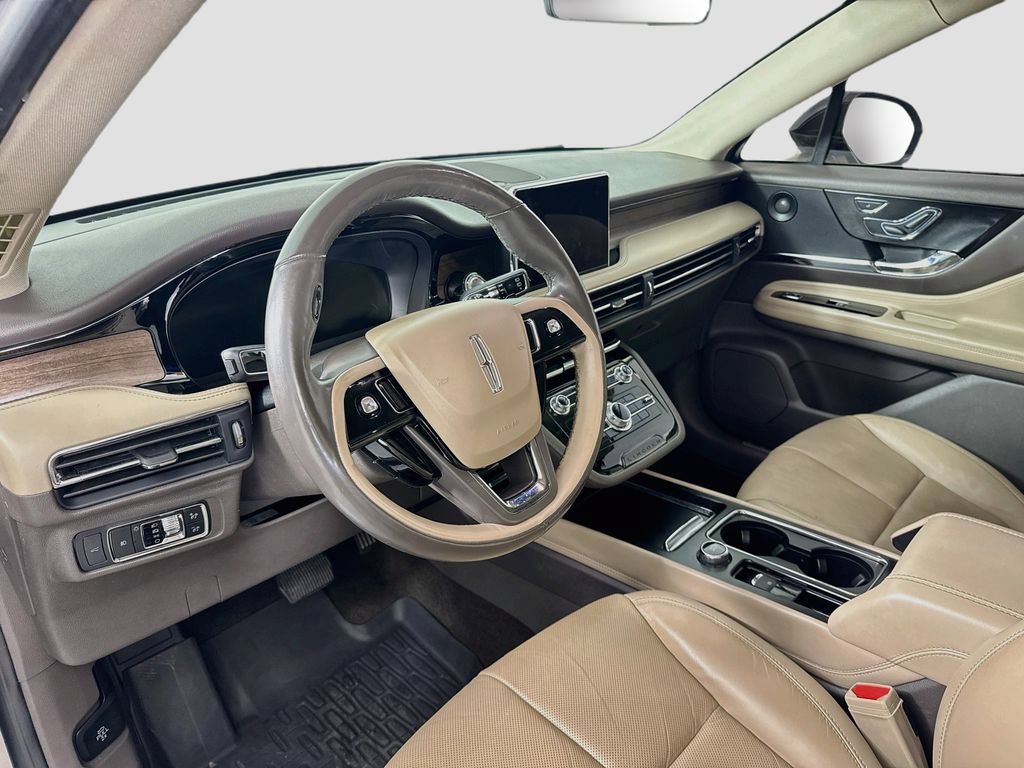 Used 2020 Lincoln Corsair Reserve w/ Equipment Group 201A FWD image 9