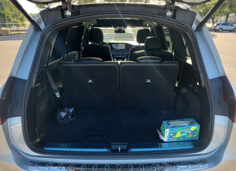 Used 2023 Mercedes-Benz GLS 450 4MATIC image 10