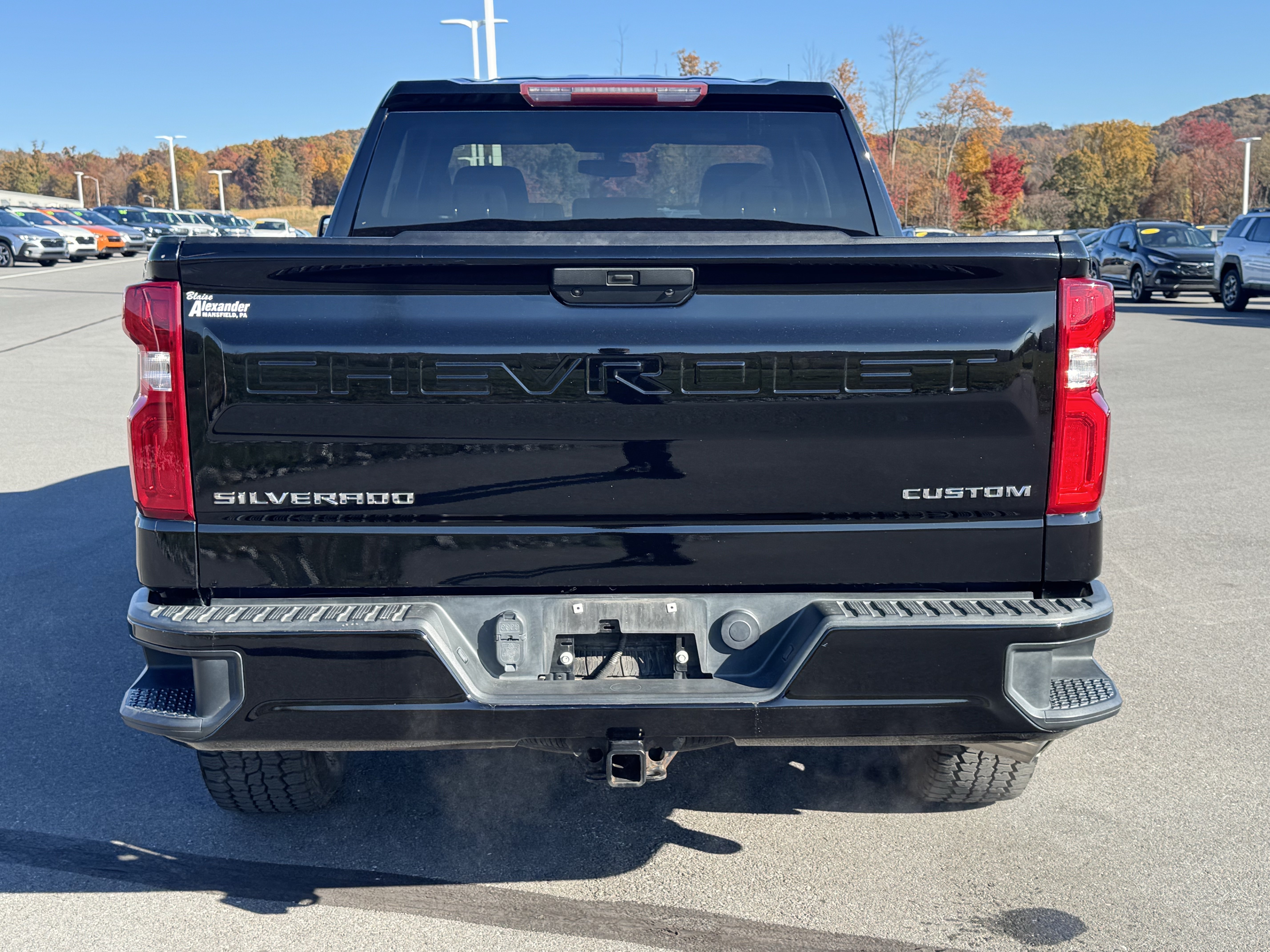 Used 2020 Chevrolet Silverado 1500 Custom w/ Custom Value Package AWD/4WD image 4