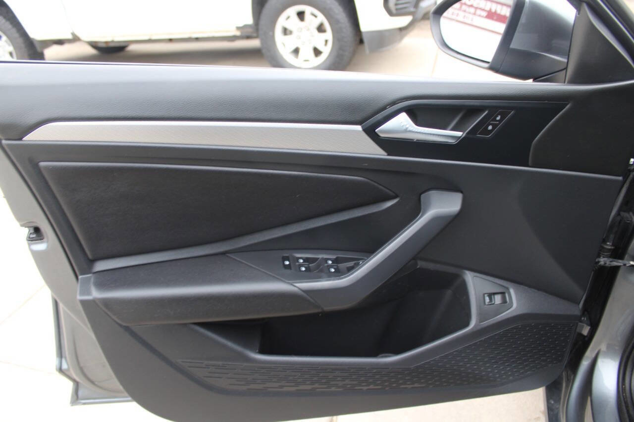 Used 2019 Volkswagen Jetta S image 18