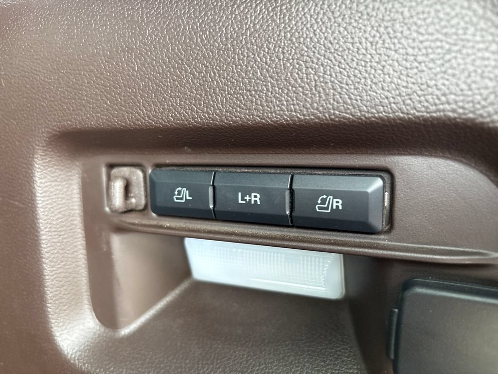 Used 2022 Ford Explorer King Ranch w/ Premium Technology Package AWD/4WD image 47