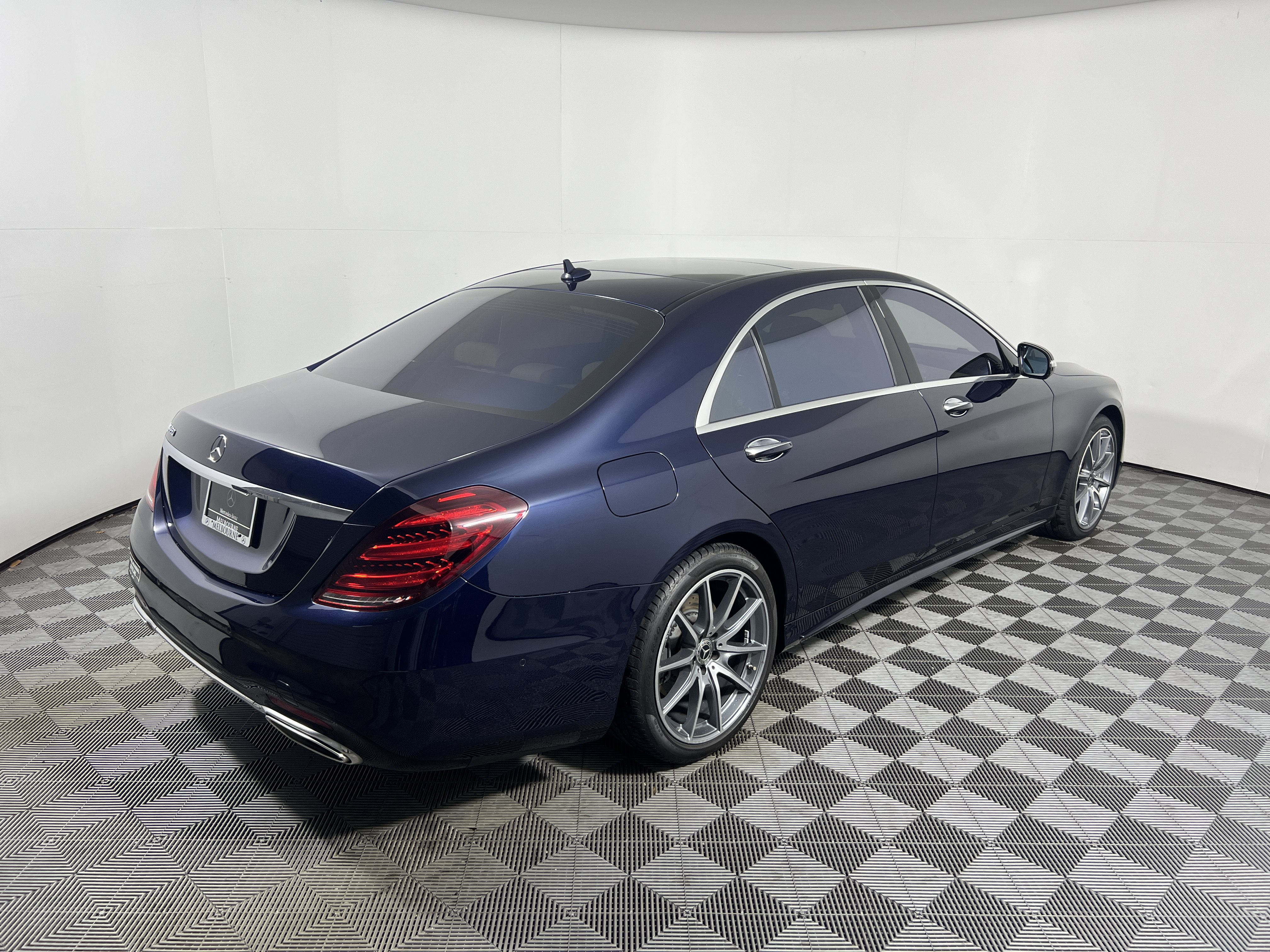 Used 2019 Mercedes-Benz S 450 Sedan image 5