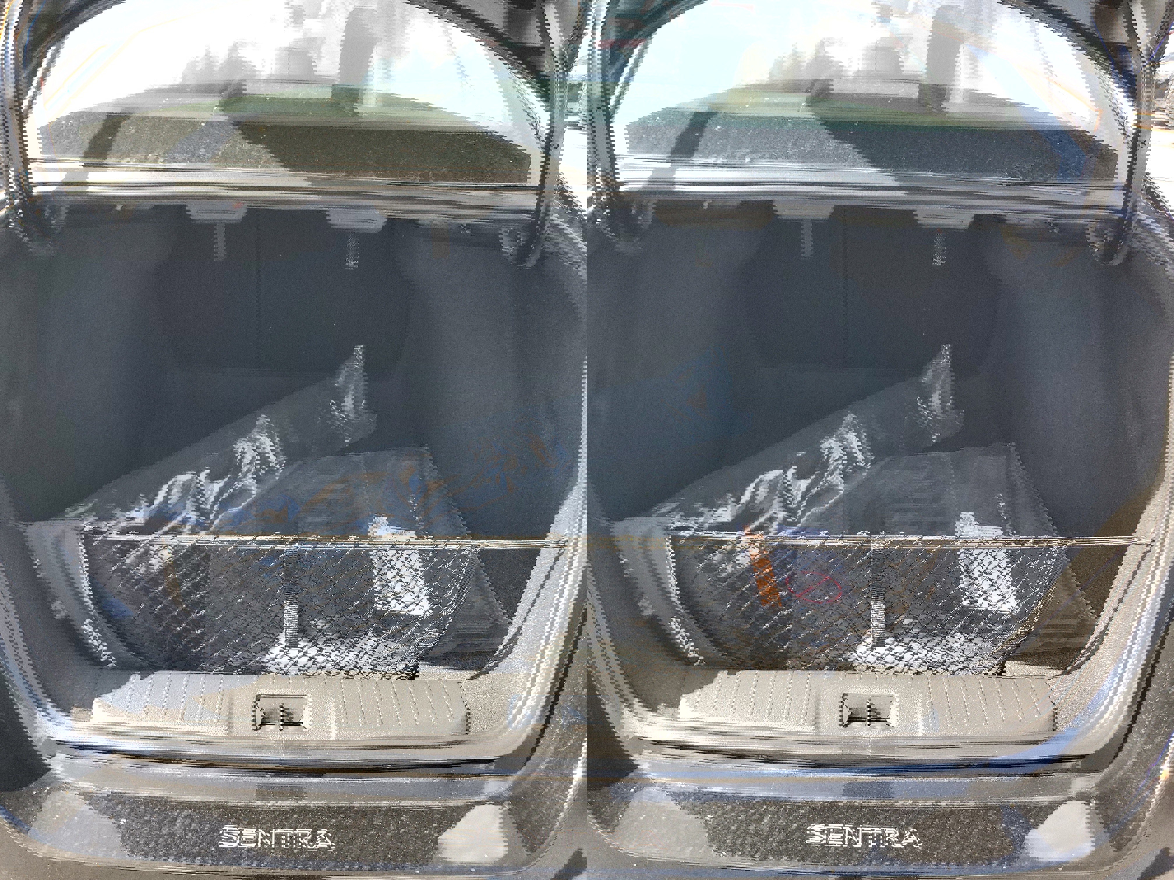 New 2025 Nissan Sentra SR w/ SR Premium Package image 8