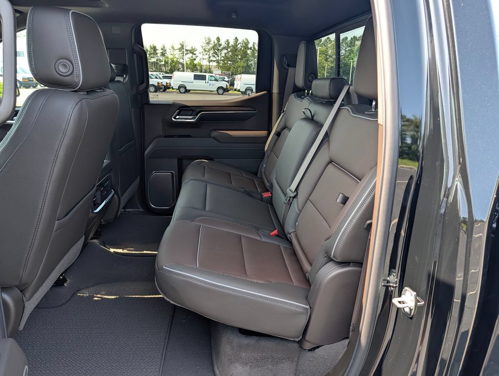 New 2026 GMC Sierra 1500 Denali w/ Denali Reserve Package AWD/4WD image 14