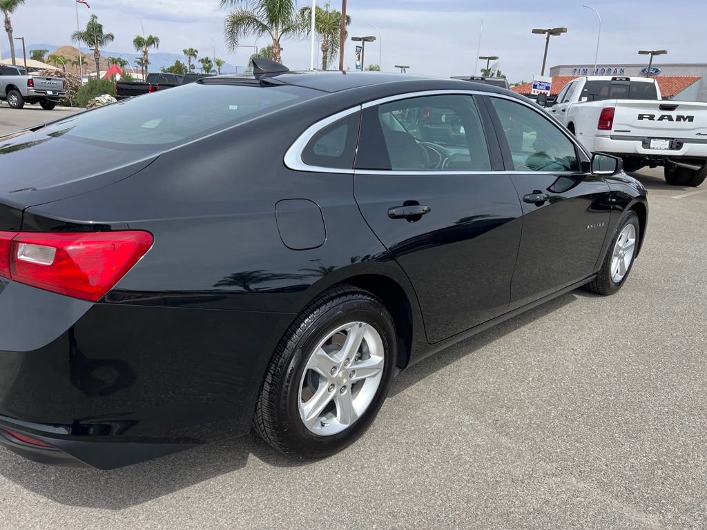 Used 2023 Chevrolet Malibu LS image 12