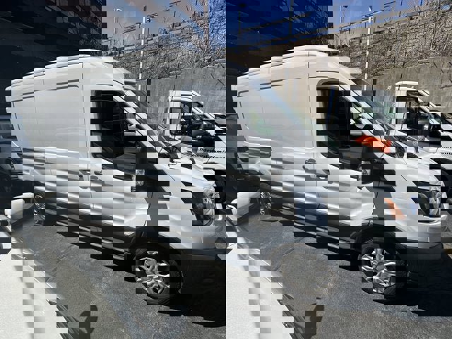 Used 2022 Ford E-Transit Med./Roof w/ Load Area Protection Package image 3