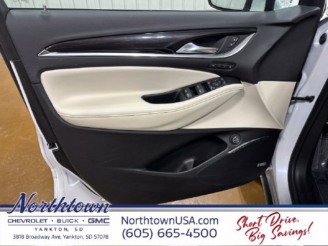 Used 2024 Buick Enclave Premium AWD/4WD image 22