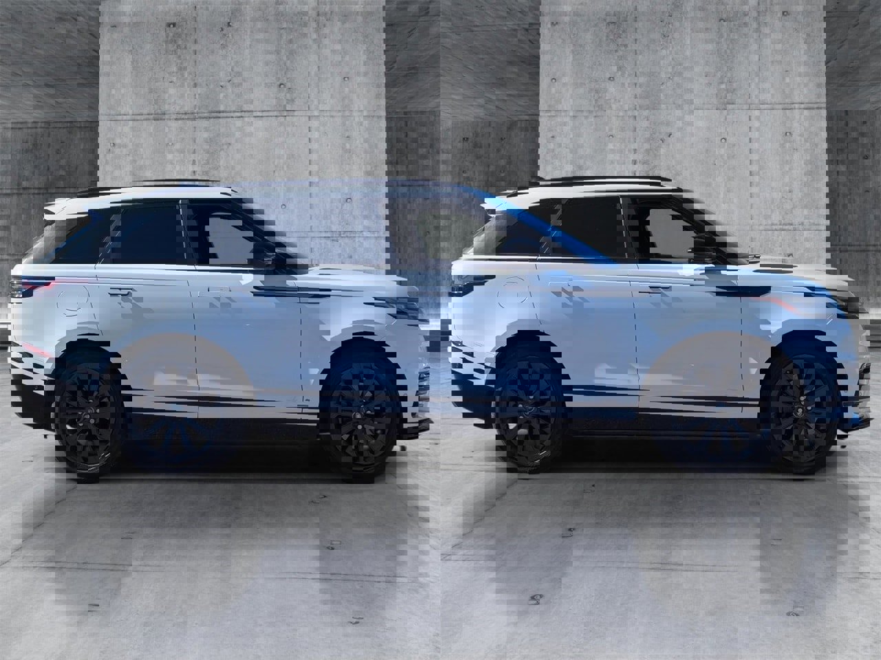 Used 2018 Land Rover Range Rover Velar R-Dynamic SE image 8