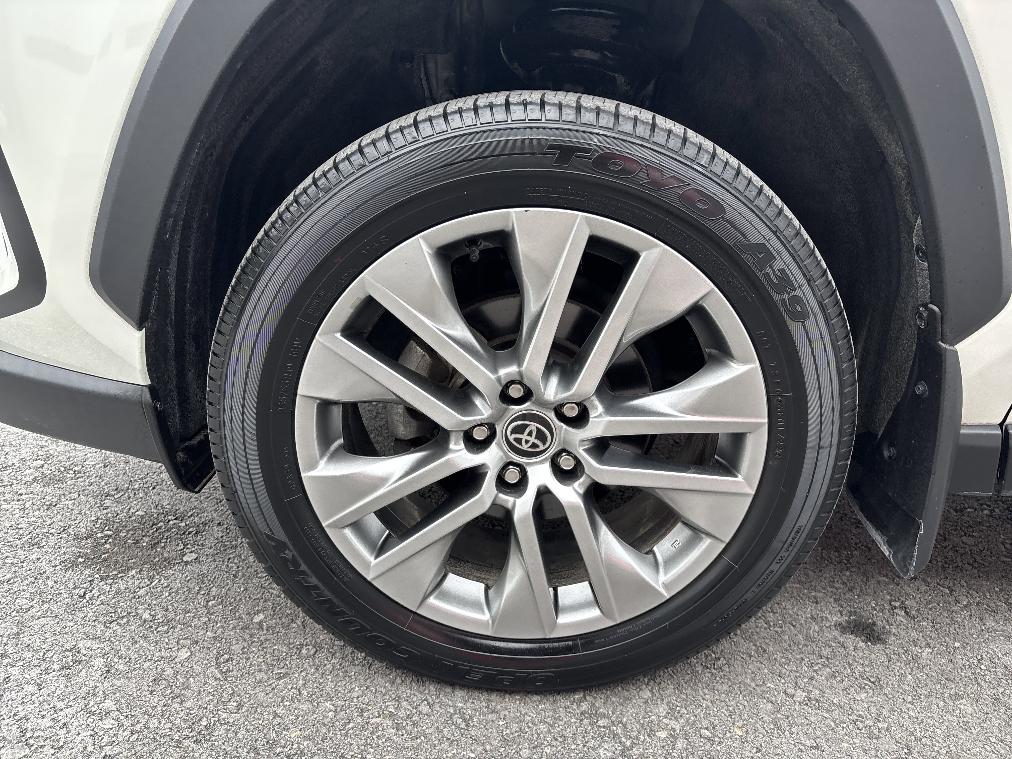 Certified 2022 Toyota RAV4 XLE Premium image 11