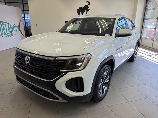 Used 2024 Volkswagen Atlas Cross Sport SE AWD/4WD image 3