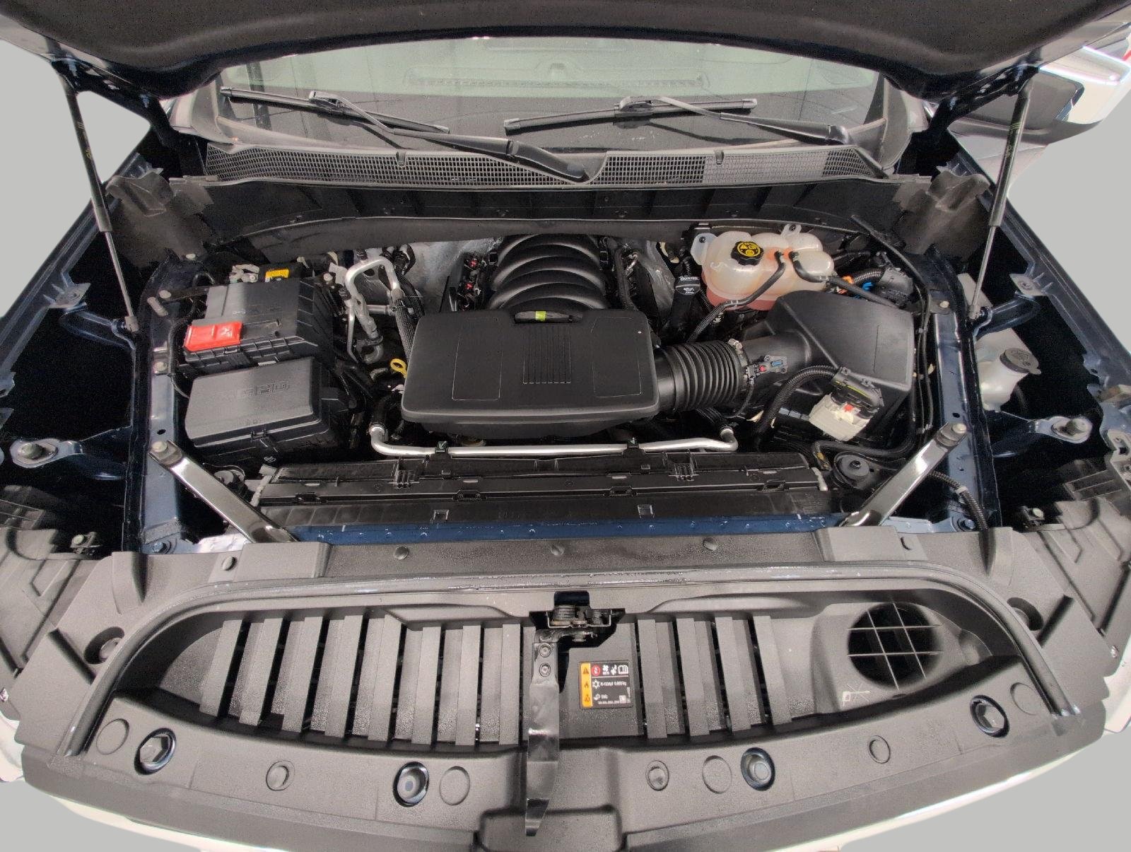 Used 2022 Chevrolet Silverado 1500 LT AWD/4WD image 8