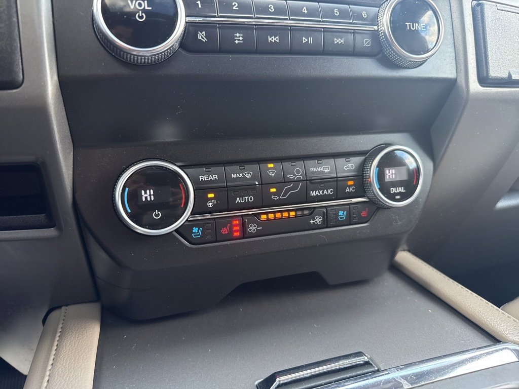 Certified 2019 Ford Expedition XLT w/ Equipment Group 202A image 16