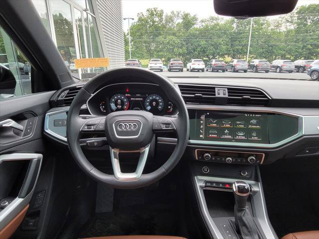 Certified 2023 Audi Q3 2.0T Premium w/ Convenience Package AWD/4WD image 18