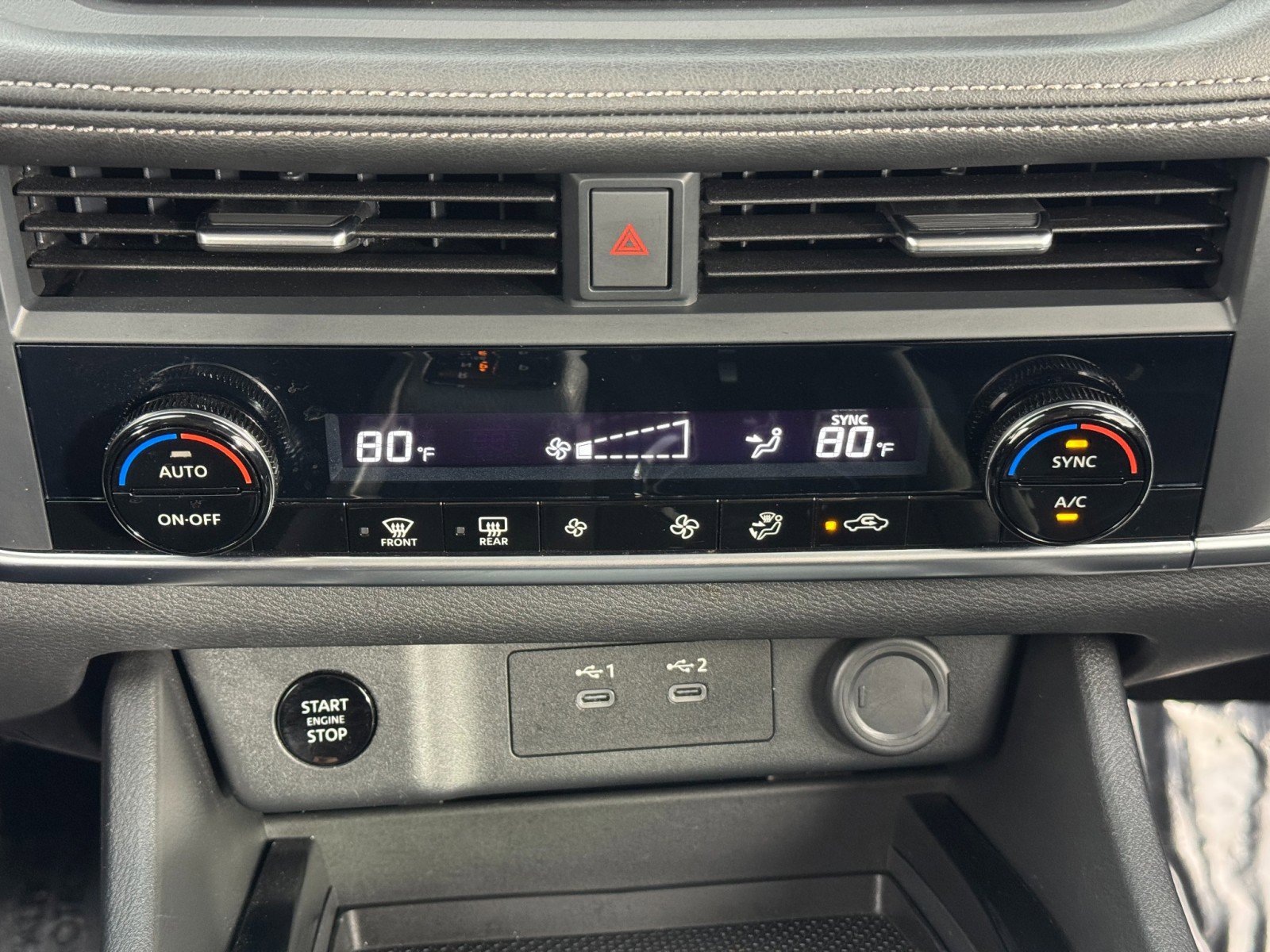 Used 2024 Nissan Rogue SV image 23