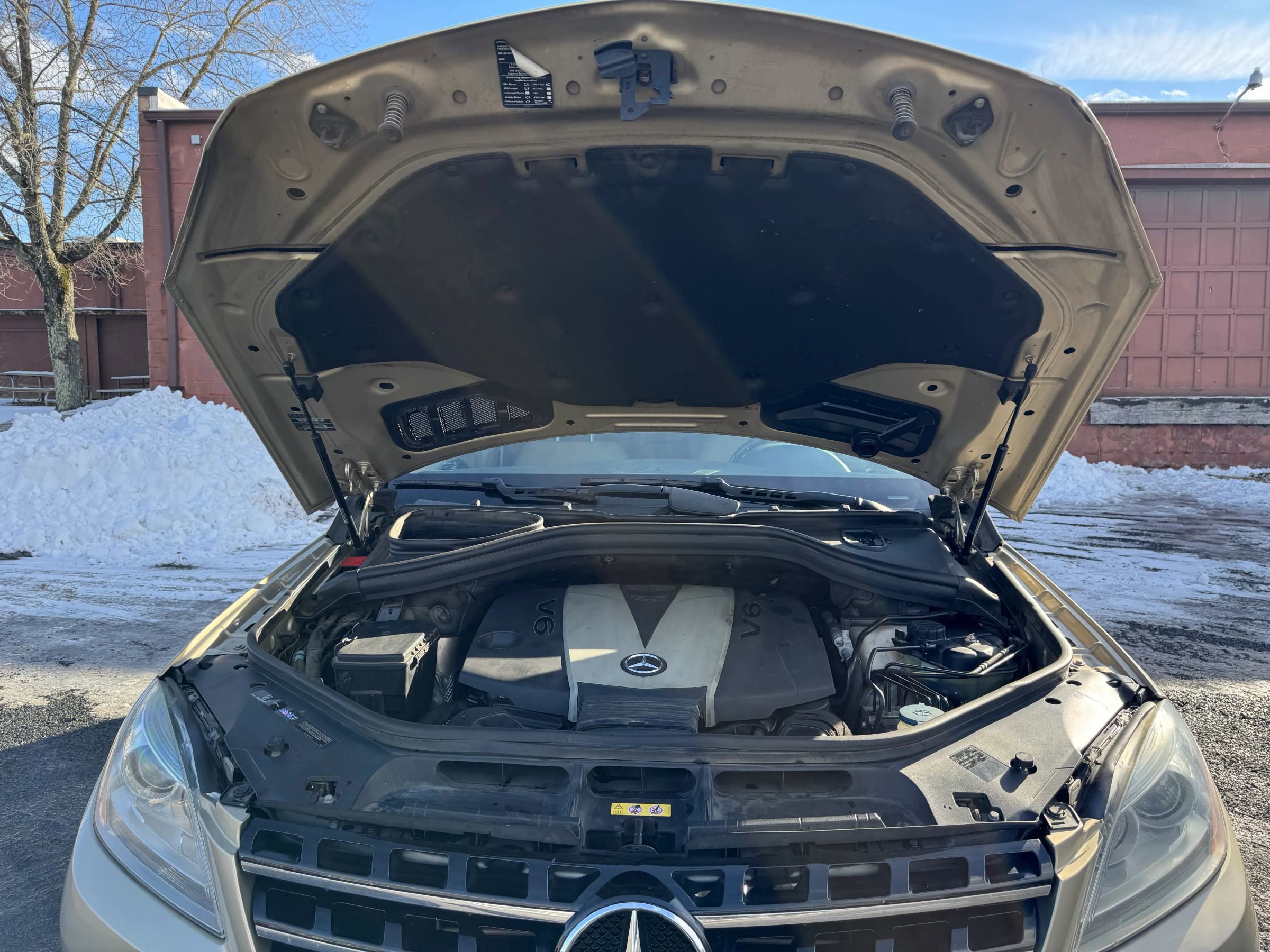 Used 2012 Mercedes-Benz ML 350 BlueTEC 4MATIC image 9