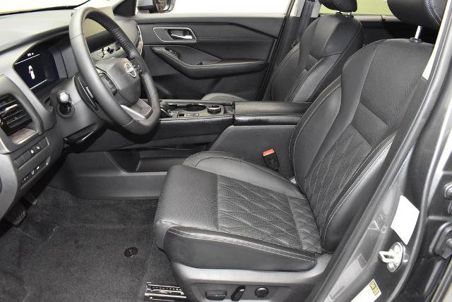 Certified 2026 Nissan Rogue Platinum w/ Platinum Premium Package AWD/4WD image 13
