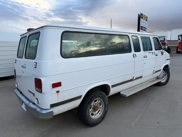 Used 1995 Chevrolet G30 Extended Sportvan image 6