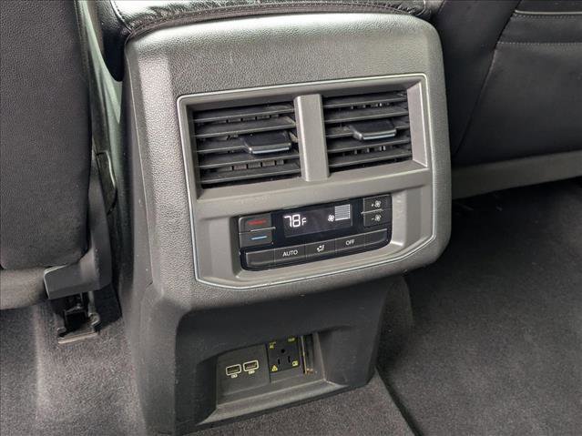 Used 2018 Volkswagen Atlas SEL FWD image 17