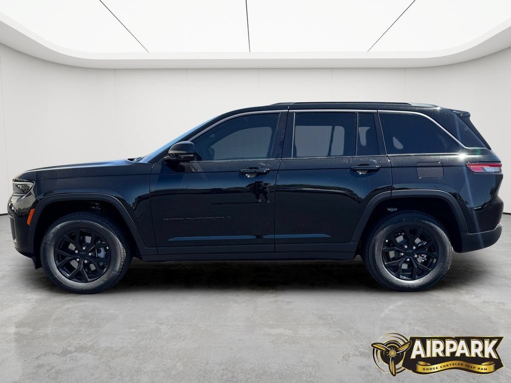 New 2026 Jeep Grand Cherokee Altitude RWD image 7