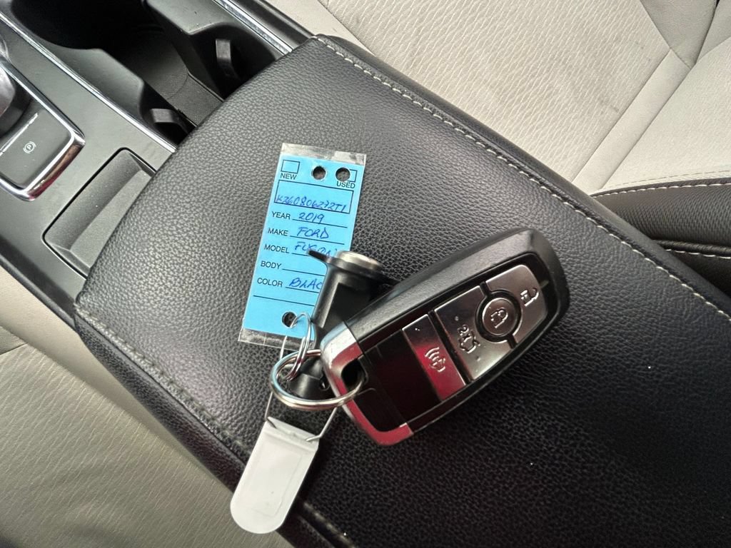 Used 2019 Ford Fusion SE w/ Equipment Group 151A FWD image 39